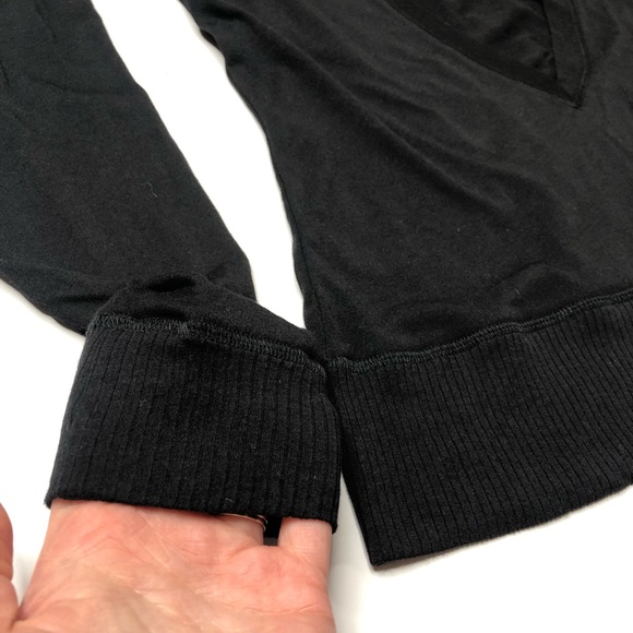 La Senza Deep-V Lounge Pullover Active Hoodie Set - Picture 3 of 16